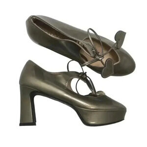 Minna Parikka Women's 38 Green & Black Shiny Green Heart Leather High Heel Pump